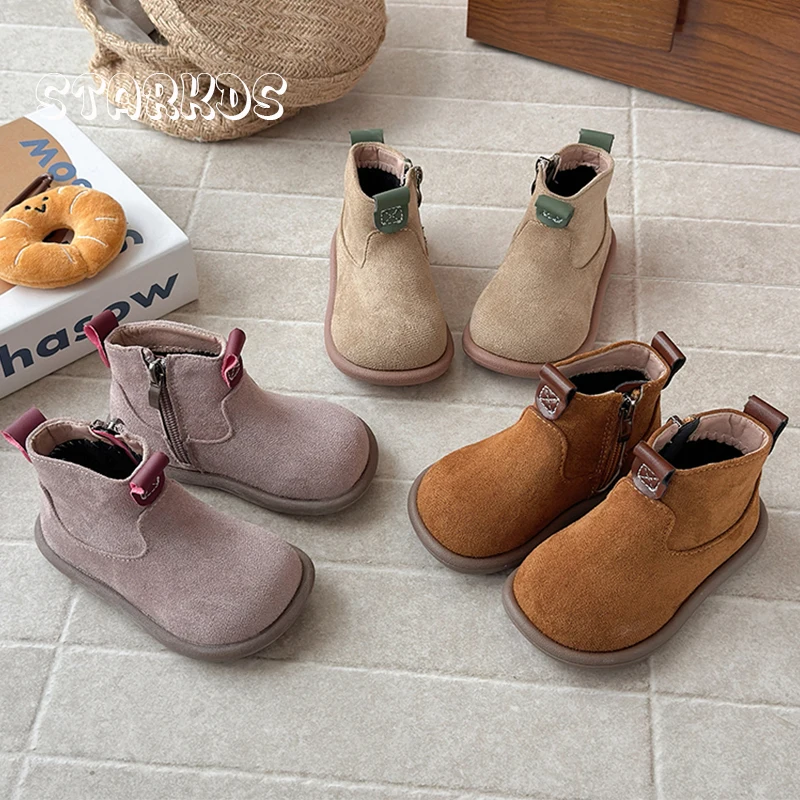 Ботинки «Челси» для девочек, фиолетовые короткие ботильоны на молнии для мальчиков, зимние теплые плюшевые ботильоны цвета хаки, детские повседневные хлопковые туфли на толстой подошве
Ботинки «Челси» для девочек, фиолетовые короткие ботильоны на молнии для мальчиков, зимние теплые плюшевые ботильоны цвета хаки, детские повседневные хлопковые туфли на толстой подошве