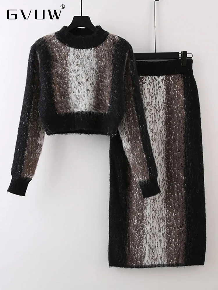GVUW Knitted Fashion Vintage 2 Pieces Set Color Block Full Sleeve Tops + Skirt New 2024 Vintage Style Female Clothing 17G7963
GVUW Knitted Fashion Vintage 2 Pieces Set Color Block Full Sleeve Tops + Skirt New 2024 Vintage Style Female Clothing 17G7963