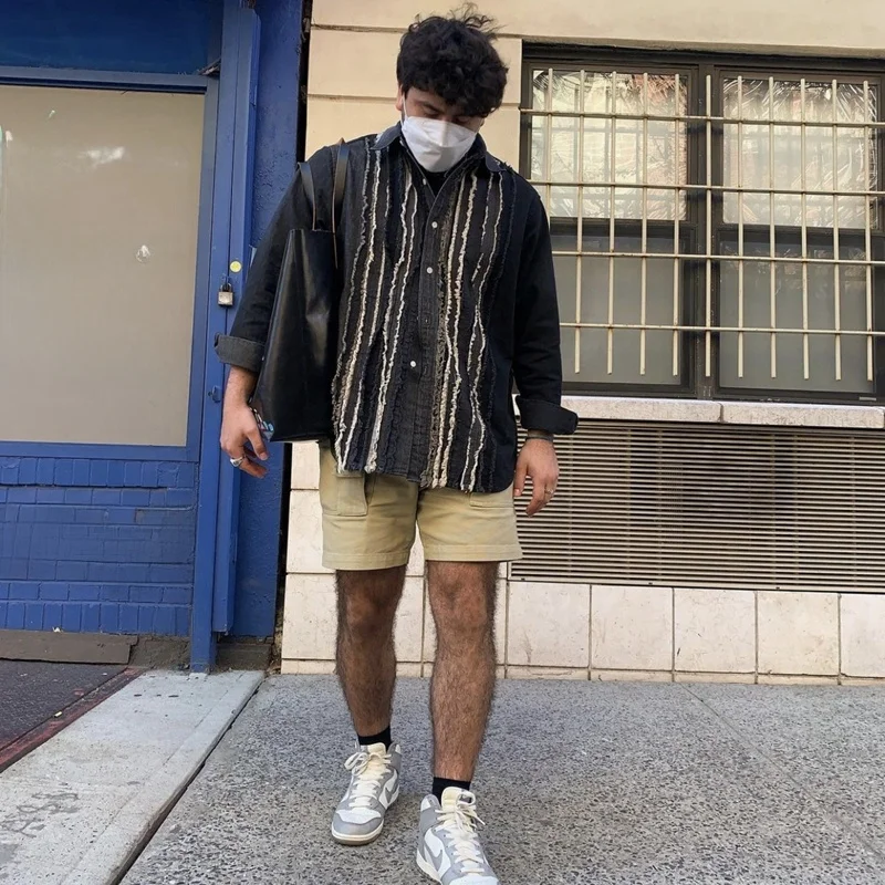 Vintage Waed Denim Ribbon irt Casual Cotton Long Sve Loose Fit Button Detail Youthful Sle for Men And Women
Vintage Waed Denim Ribbon irt Casual Cotton Long Sve Loose Fit Button Detail Youthful Sle for Men And Women