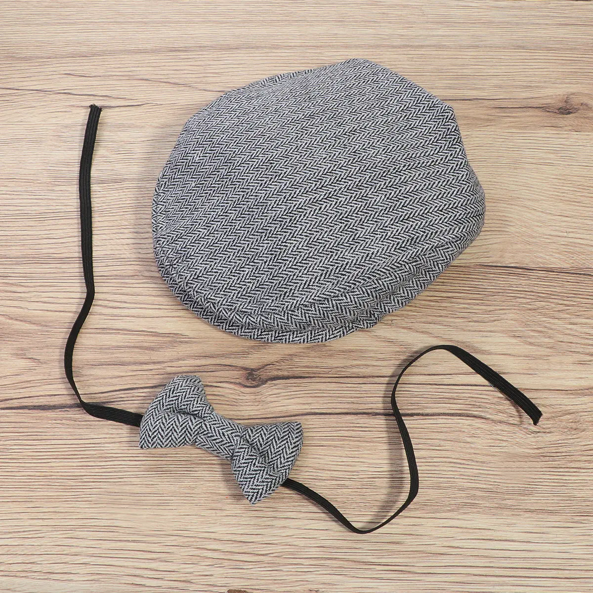 1Set Cotton Newborn Hat Adorable Gentleman Themed Photo Prop with Matching Bow Tie Black White Baby Costume for First Month
1Set Cotton Newborn Hat Adorable Gentleman Themed Photo Prop with Matching Bow Tie Black White Baby Costume for First Month