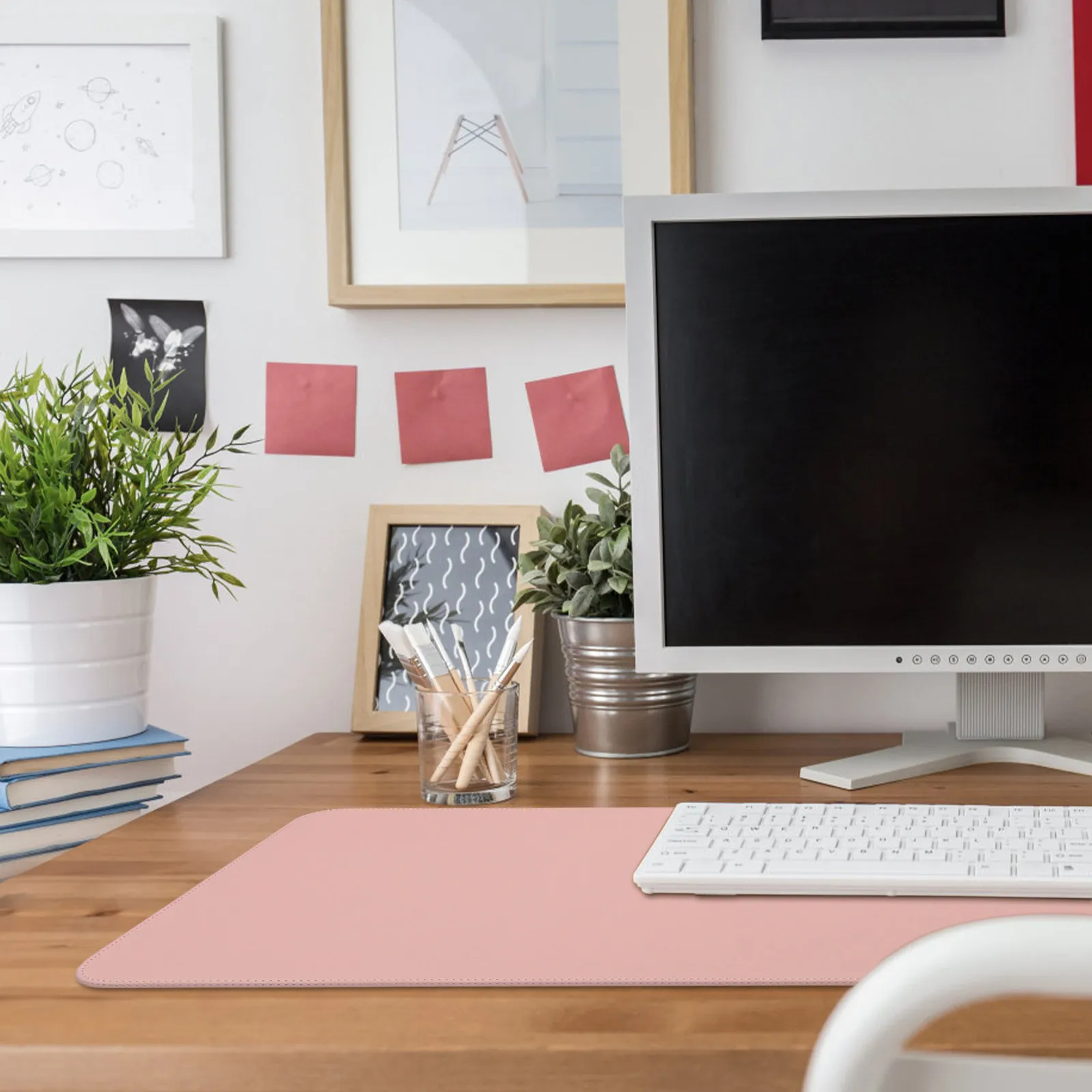 Oversized Mouse Pad Extra Large Stain Resistant Surface Smooth Glide Desk Pad Mat for Gamers Designers Crafters Office Supplies
Oversized Mouse Pad Extra Large Stain Resistant Surface Smooth Glide Desk Pad Mat for Gamers Designers Crafters Office Supplies