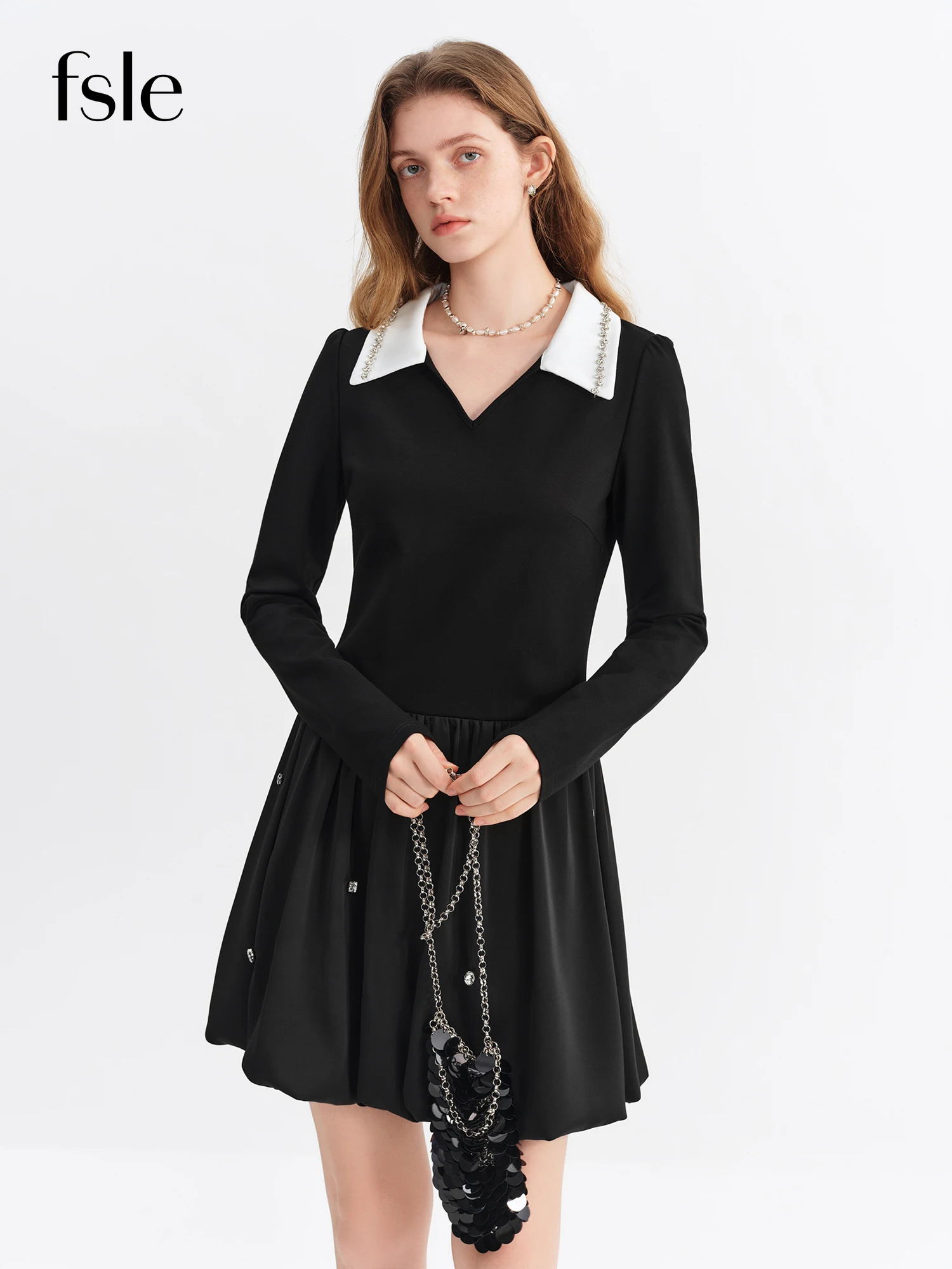 FSLE Beaded French-style Mini Black Dress for Women Long Sleeve V-neck 2026 Early Spring New Style Elegant Annual Party Dress
FSLE Beaded French-style Mini Black Dress for Women Long Sleeve V-neck 2026 Early Spring New Style Elegant Annual Party Dress