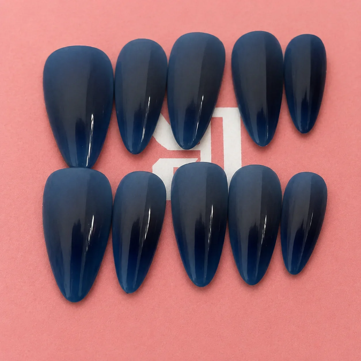 10Pcs Press on Nails Medium Length False Nails Full Cover Fake Nail Tips Glossy Wearable Manicure Tools for Women Girls
10Pcs Press on Nails Medium Length False Nails Full Cover Fake Nail Tips Glossy Wearable Manicure Tools for Women Girls