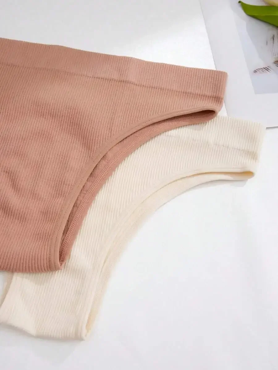 7pcs Women Seamless Knitted Low-Rise Brazilian Panties Solid Color
7pcs Women Seamless Knitted Low-Rise Brazilian Panties Solid Color
