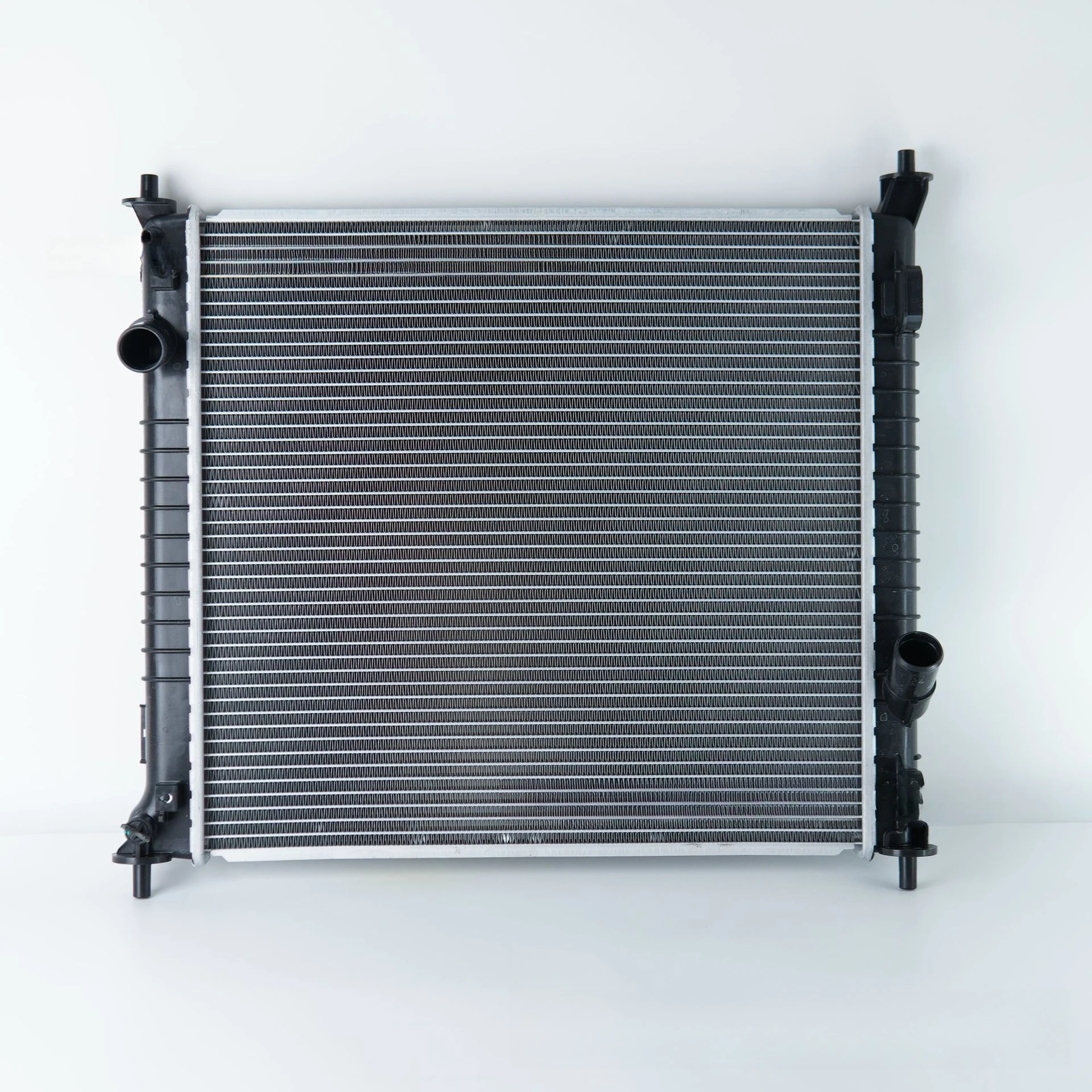 2131035200 SSANGYONG Shuanglong 2131035100 Tivira 2131035300 water tank TIVOLI
2131035200 SSANGYONG Shuanglong 2131035100 Tivira 2131035300 water tank TIVOLI