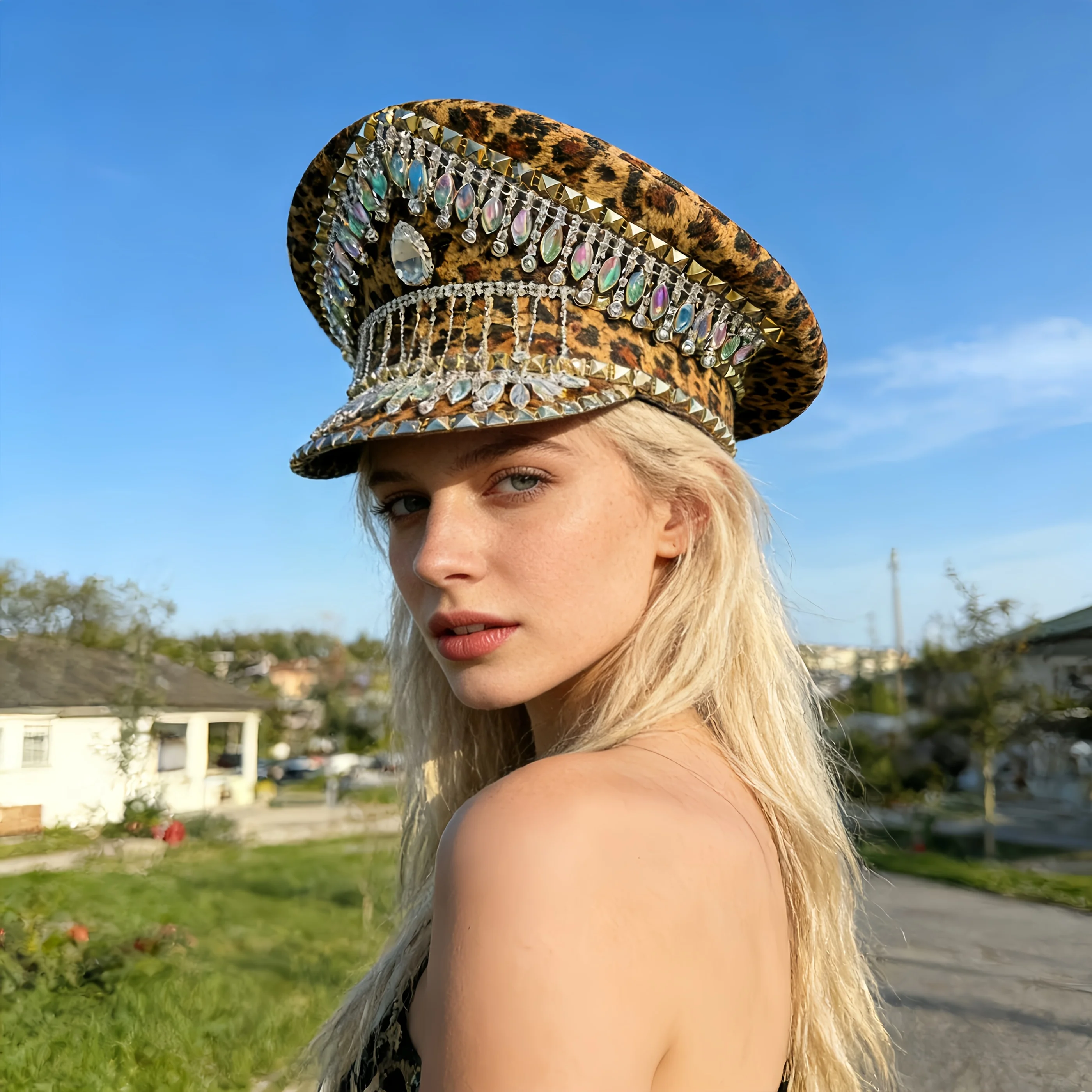 Шляпа капитана в стиле стимпанк HongLuan Carnival Disco с камнями для музыкальных фестивалей, аксессуары для рейв-фестивалей и вечеринок, для мужчин и женщин
Шляпа капитана в стиле стимпанк HongLuan Carnival Disco с камнями для музыкальных фестивалей, аксессуары для рейв-фестивалей и вечеринок, для мужчин и женщин