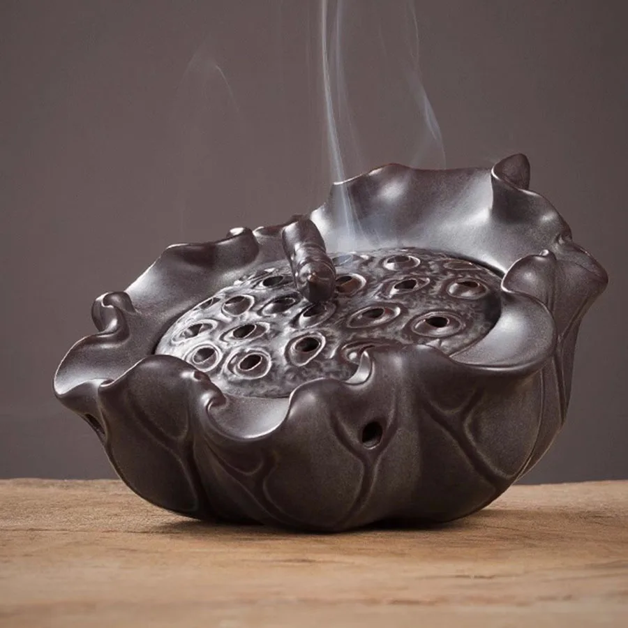 Ornament Incense Burner Decoration Oriental Ceramic Incense Burner Vintage Mini Traditional Portable Norse Encensoir Home Decor
Ornament Incense Burner Decoration Oriental Ceramic Incense Burner Vintage Mini Traditional Portable Norse Encensoir Home Decor