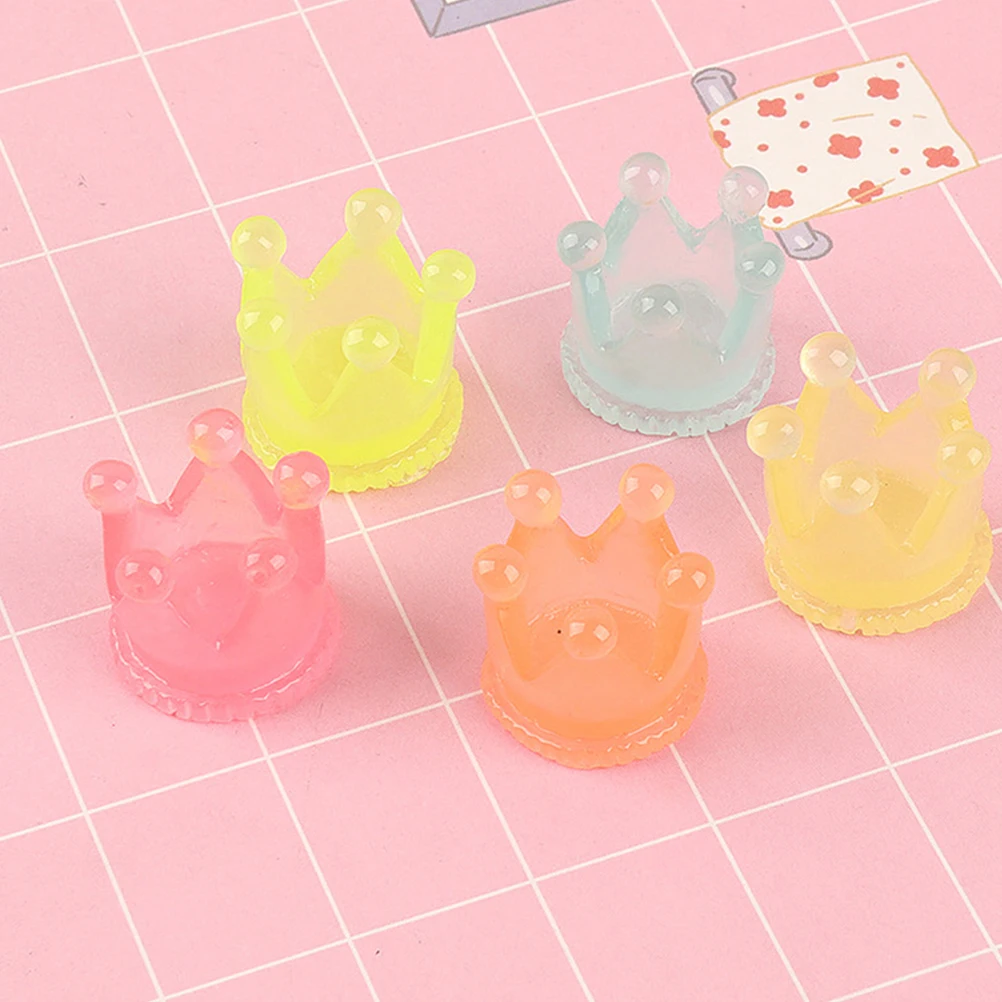 20 Pcs Night Glow Mini Resin Crowns Decor Figurines Sculptures Small Cute Decoration Realistic Shape
20 Pcs Night Glow Mini Resin Crowns Decor Figurines Sculptures Small Cute Decoration Realistic Shape