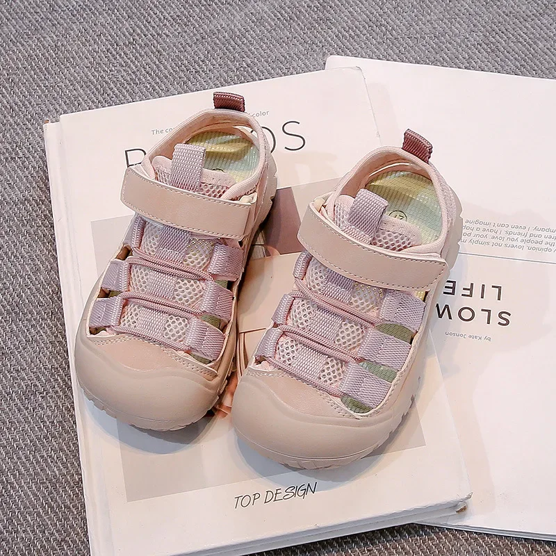 2025 Summer New Children's Sandals Anti Slip Soft Bottom Kid Beach Shoes Mesh Breathable Anti Kick Boys' And Girls' Sports Shoes
2025 Summer New Children's Sandals Anti Slip Soft Bottom Kid Beach Shoes Mesh Breathable Anti Kick Boys' And Girls' Sports Shoes