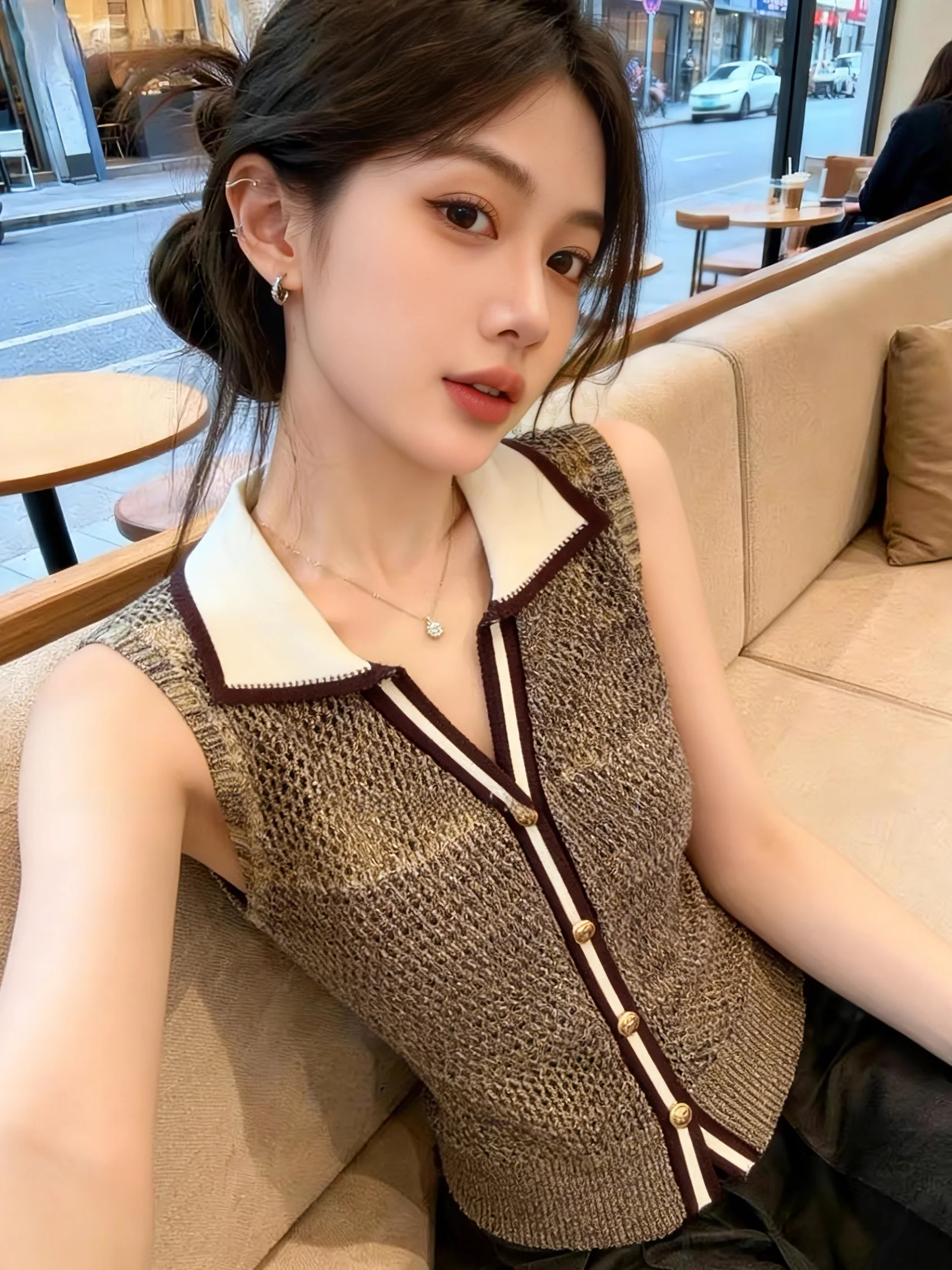 Summer Thin Knitted Vest Self-Keeping Style Sleeveless Hollow out Design Women's Fashionable Top V-neck Straight Cut Silk Blend
Summer Thin Knitted Vest Self-Keeping Style Sleeveless Hollow out Design Women's Fashionable Top V-neck Straight Cut Silk Blend