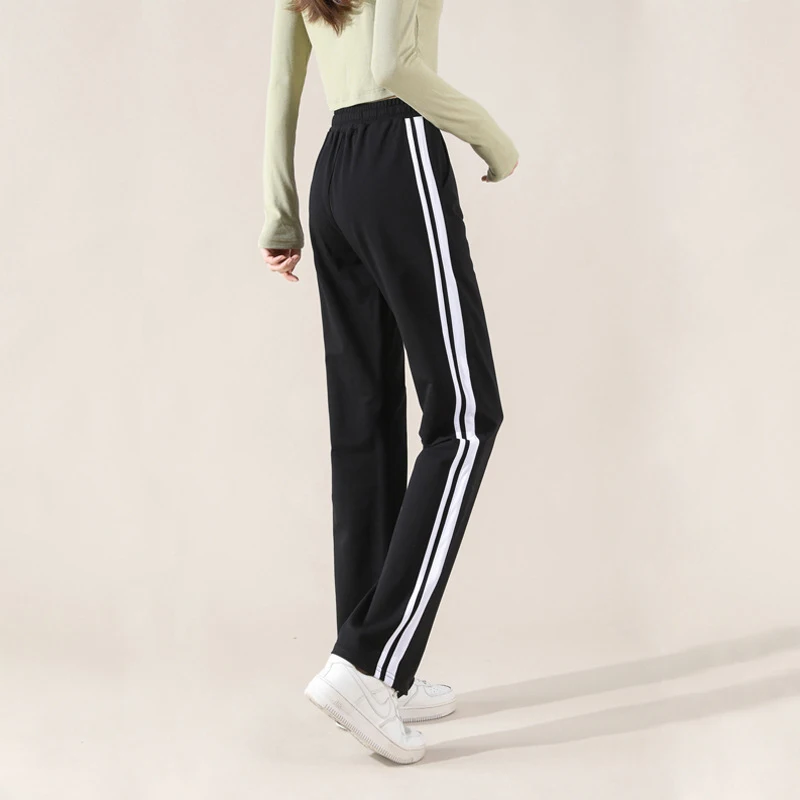 New Spring and Autumn Street Style Side Stripe Casual Sweatpants for Women, Loose Fit, High Street Trendy Brand, Straight Three-
New Spring and Autumn Street Style Side Stripe Casual Sweatpants for Women, Loose Fit, High Street Trendy Brand, Straight Three-