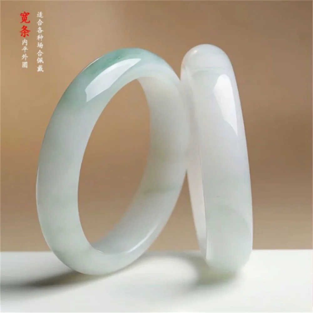 Natural quartzite jade Tianshan emerald floating green flower bracelet live broadcast room wide tire
Natural quartzite jade Tianshan emerald floating green flower bracelet live broadcast room wide tire