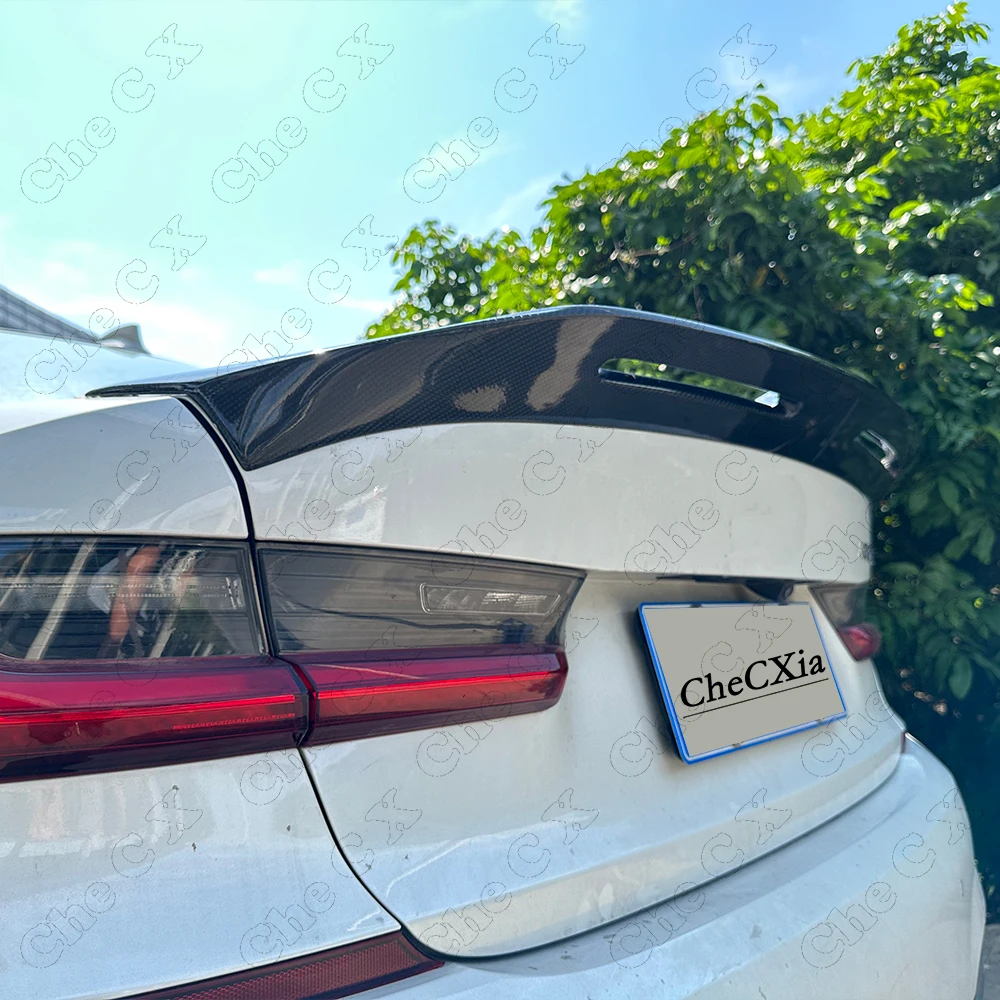Suitable For The 2020-2024 New BMW 3 Series G20 Rear Spoiler Carbon Fibre Material Luggage Compartment Lid Spoiler
Suitable For The 2020-2024 New BMW 3 Series G20 Rear Spoiler Carbon Fibre Material Luggage Compartment Lid Spoiler