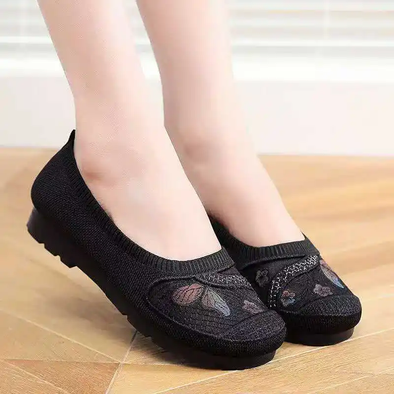 2026 Summer fashion breathable casual canvas shoes comfortable lightweight anti-slip soft sole mesh surface women's shoes
2026 Summer fashion breathable casual canvas shoes comfortable lightweight anti-slip soft sole mesh surface women's shoes