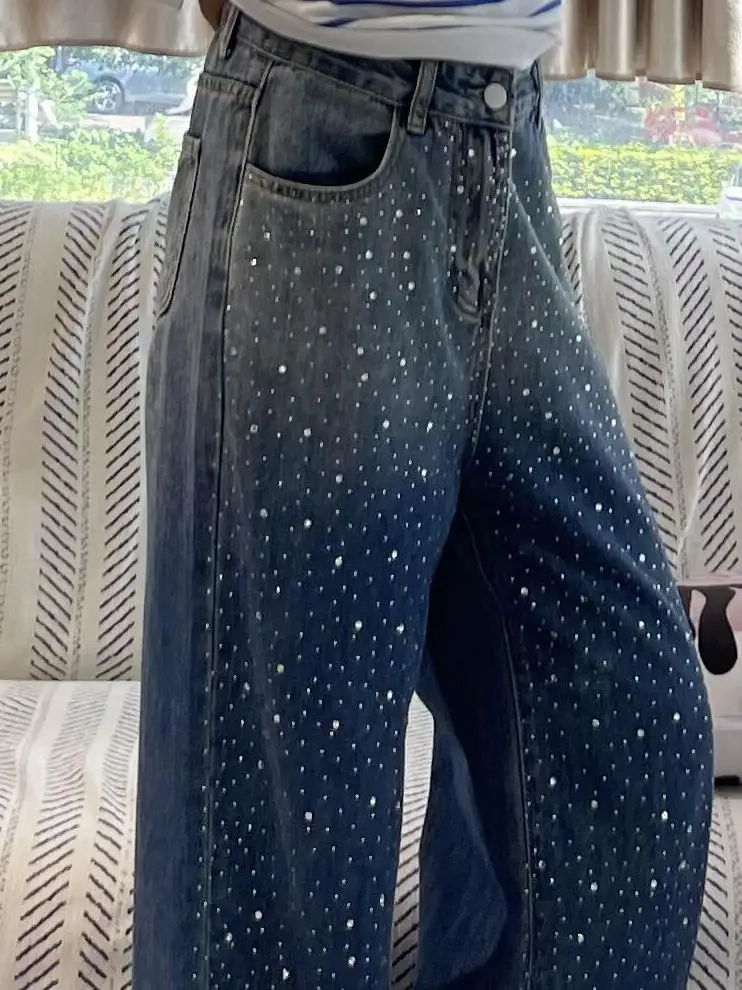 High Waist Loose Women's Jeans Summer New Style Glittering Denim Pants Versatile Wide Leg Jeans Slimming Effect Casual Wear
High Waist Loose Women's Jeans Summer New Style Glittering Denim Pants Versatile Wide Leg Jeans Slimming Effect Casual Wear