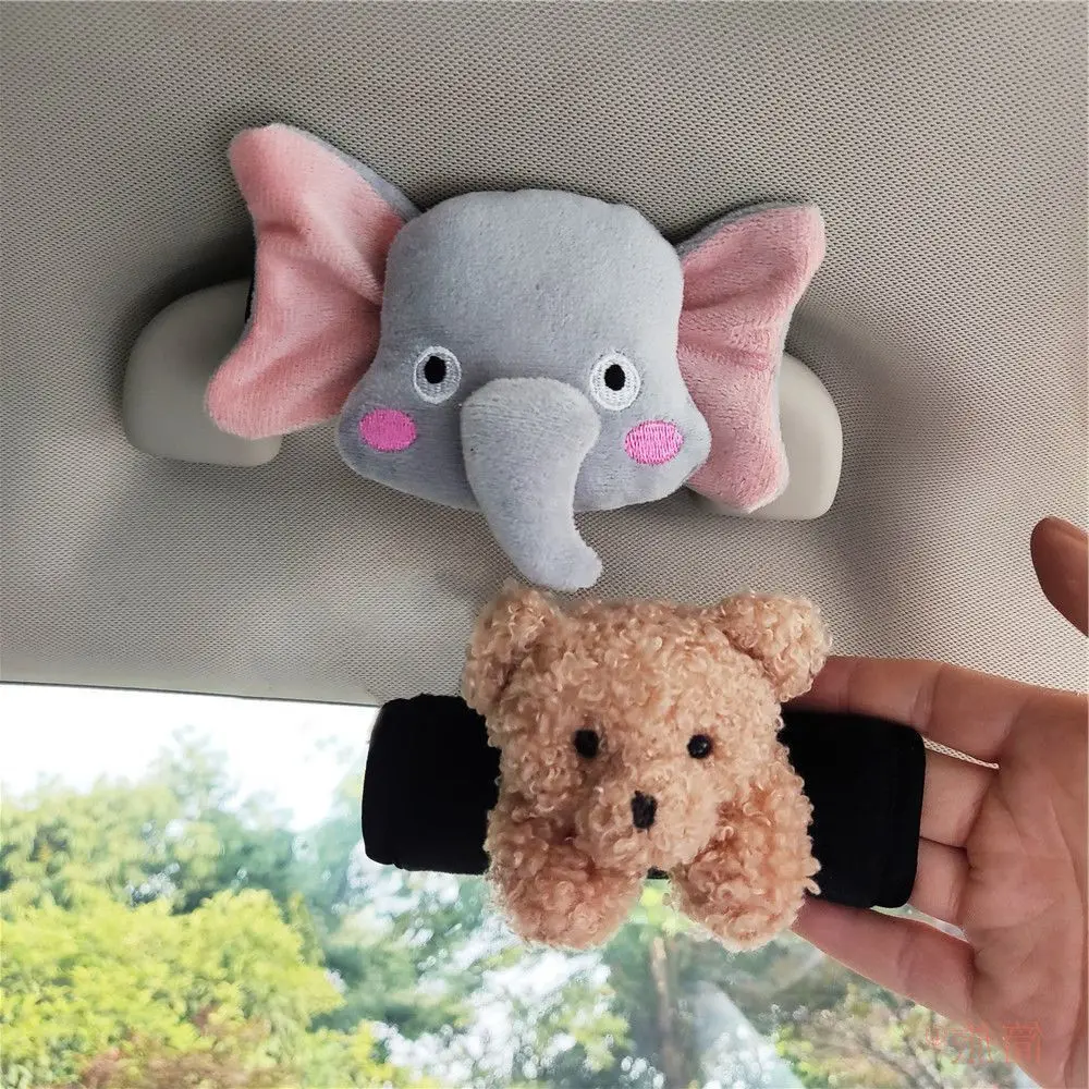 Car Cartoon Bear Roof Hand Cover Car Handle Inside the Car Pull Handle Protective Cover Universal Ceiling Decoration
Car Cartoon Bear Roof Hand Cover Car Handle Inside the Car Pull Handle Protective Cover Universal Ceiling Decoration