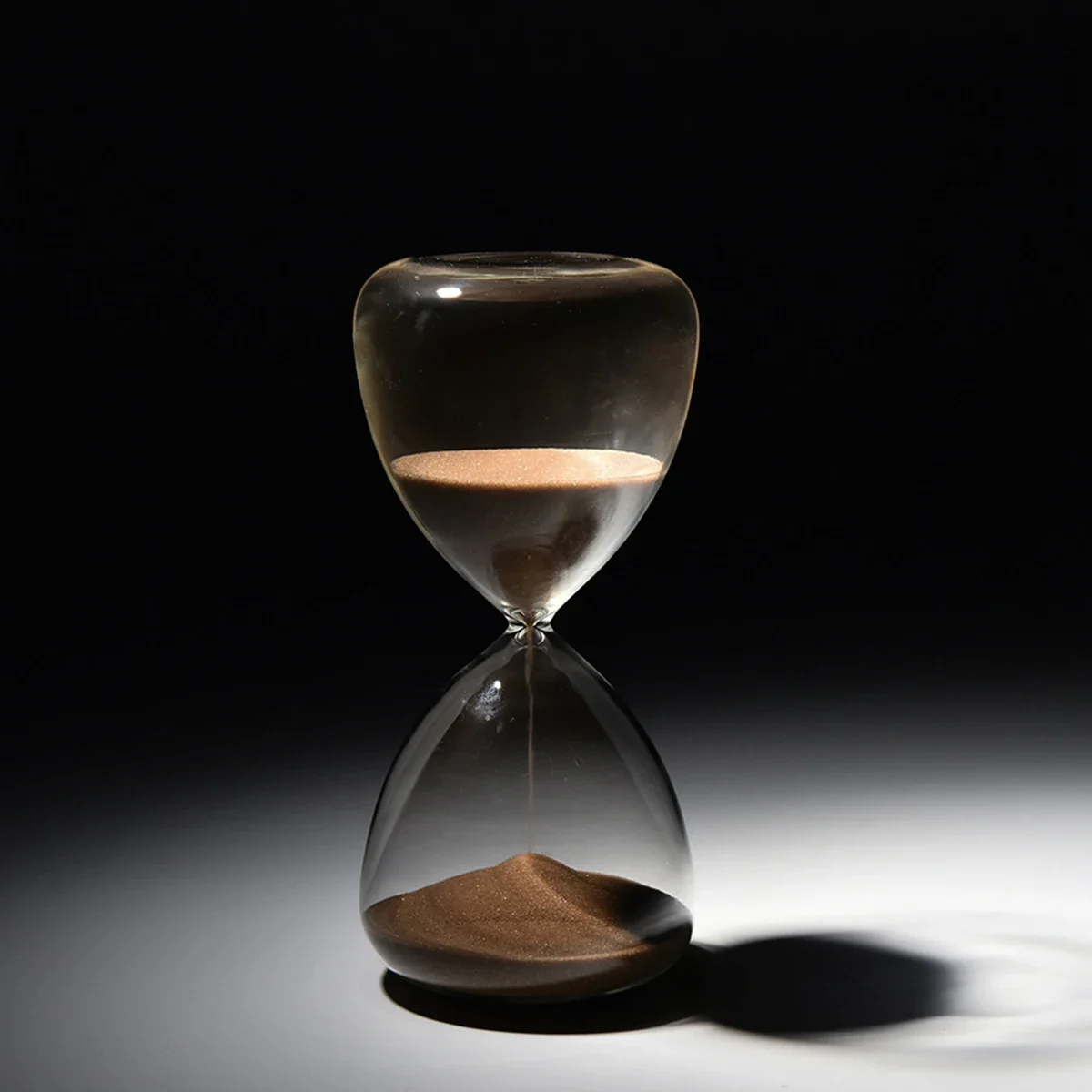15 Minute Glass Hourglass Sand Timer - Vintage Desk Decor, Creative Productivity Tool for Office Home
15 Minute Glass Hourglass Sand Timer - Vintage Desk Decor, Creative Productivity Tool for Office Home