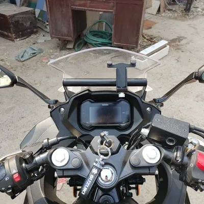 VSTROM DL 250 Motorcycle navigation support Windshield lifting function Adjustment GPS Phone Bracket For SUZUKI V-STROM DL250
VSTROM DL 250 Motorcycle navigation support Windshield lifting function Adjustment GPS Phone Bracket For SUZUKI V-STROM DL250