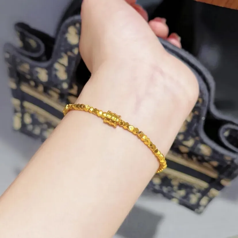 Plated With Genuine Gold Retention New Chinese Ancient Method Sand Gold Fashionable Sparkling Bouncing Di Bead Small Girls Gift
Plated With Genuine Gold Retention New Chinese Ancient Method Sand Gold Fashionable Sparkling Bouncing Di Bead Small Girls Gift