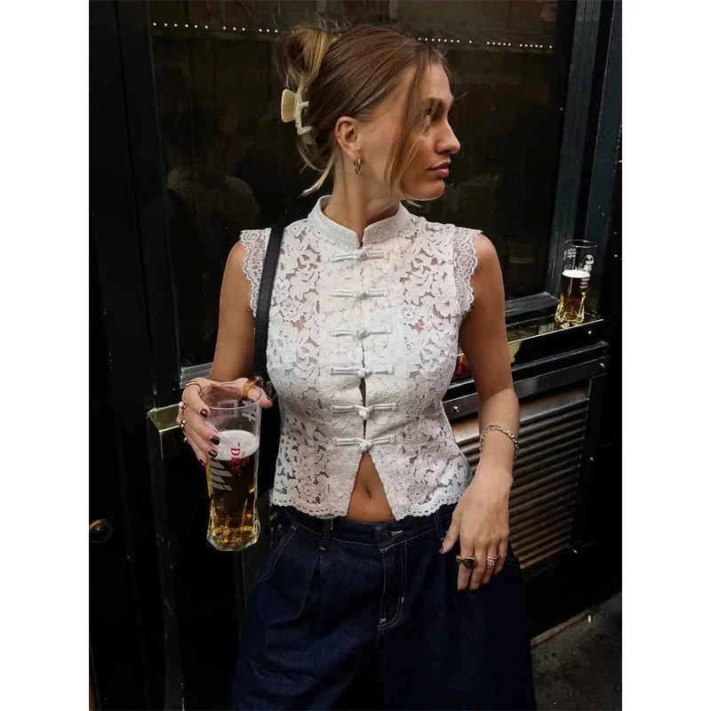 Women's Floral Lace Tank Tops Summer Sleeveless Hollow Out Single Breasted Patchwork Elegant Blouse Fashion Party Y2K Retro Vest
Women's Floral Lace Tank Tops Summer Sleeveless Hollow Out Single Breasted Patchwork Elegant Blouse Fashion Party Y2K Retro Vest