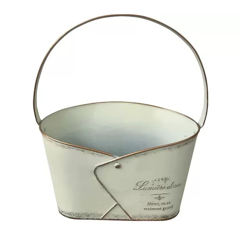 Retro White Japanese-style Groceries Boat-shaped Iron Hand-held Flower Pot and Basket
Retro White Japanese-style Groceries Boat-shaped Iron Hand-held Flower Pot and Basket