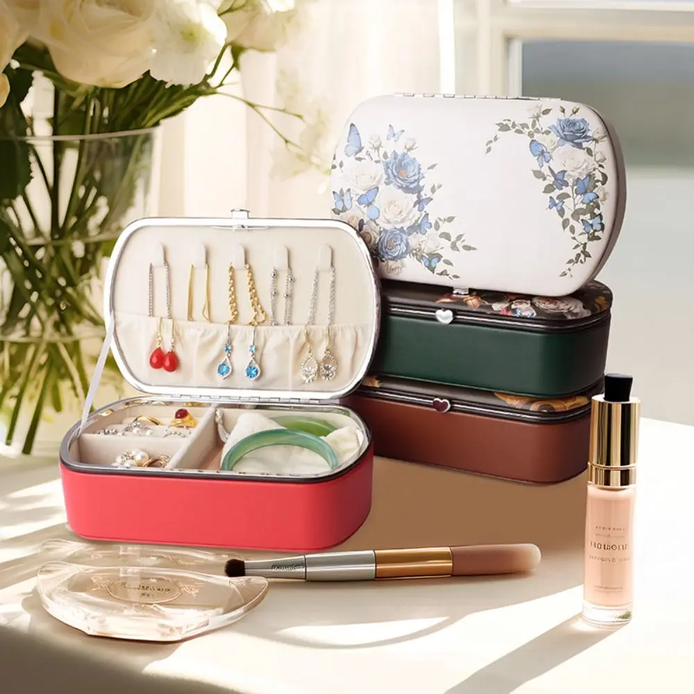 Simple PU Jewelry Packing Bag Large Capacity Multi-function Earrings Storage Case Rings Organizer Jewelry Display Box Outdoors
Simple PU Jewelry Packing Bag Large Capacity Multi-function Earrings Storage Case Rings Organizer Jewelry Display Box Outdoors
