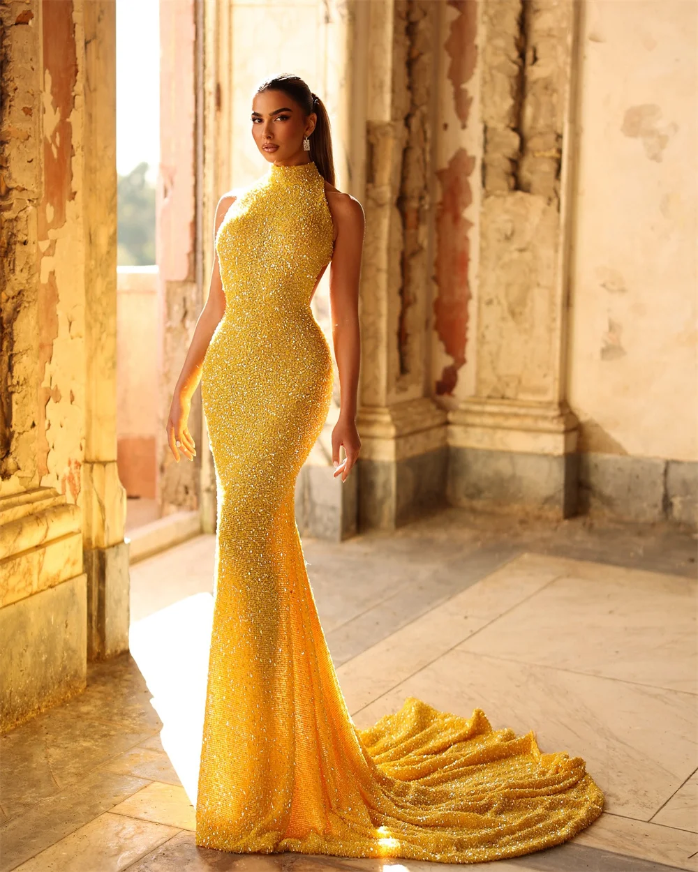 Yellow Beaded Sequined High Neck Backless Sheath/mMermaid Evening Dresses Sweep Train Custom Made
Yellow Beaded Sequined High Neck Backless Sheath/mMermaid Evening Dresses Sweep Train Custom Made