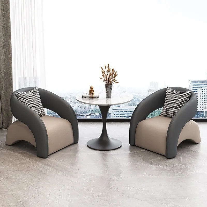 Three-piece balcony leisure beauty salon lounge area reception one table and two chairs
Three-piece balcony leisure beauty salon lounge area reception one table and two chairs