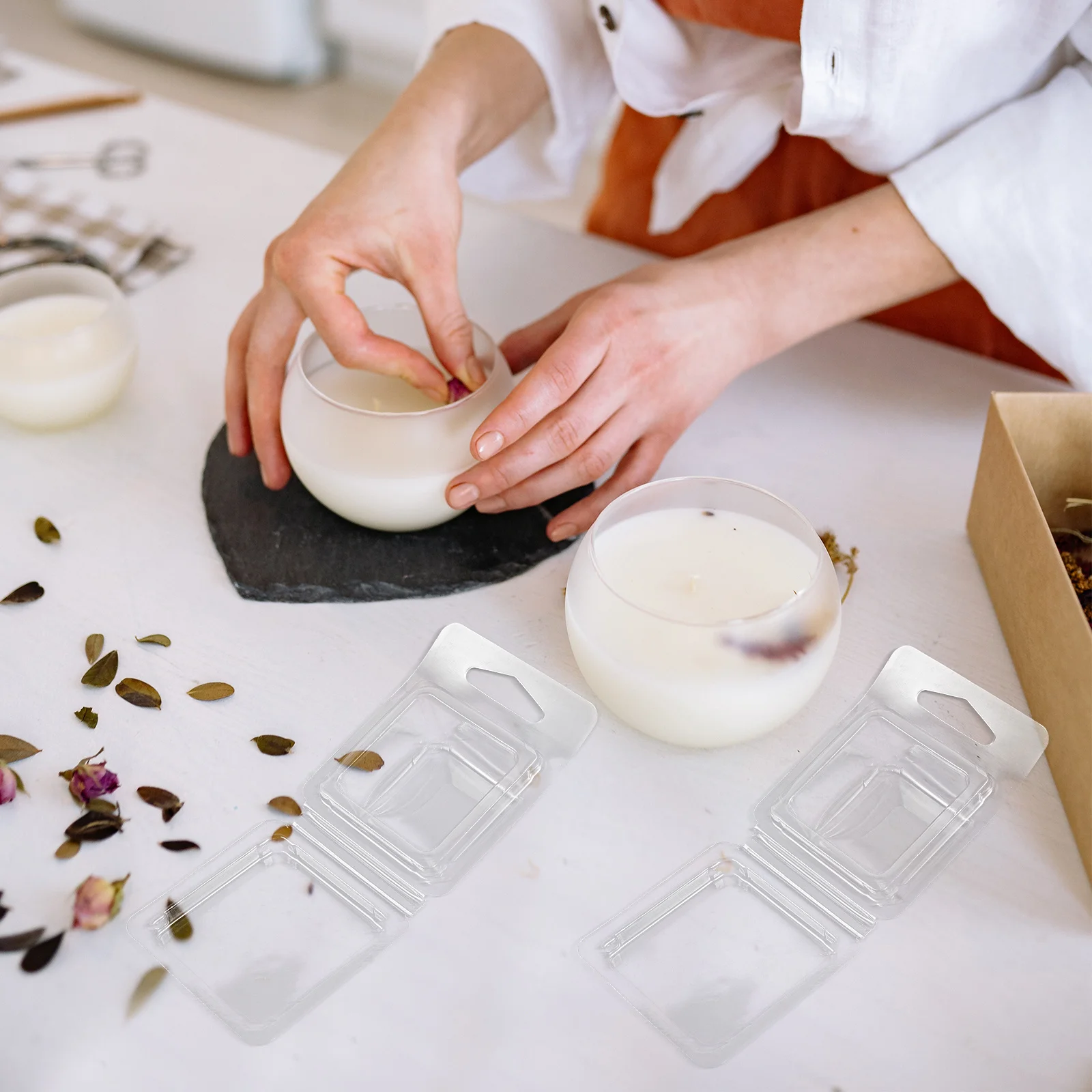 100Pcs Small Cube Wax Molds Clear Plastic Clamshell Container for Making Kits DIY Wax Melts Packaging Craft Storage
100Pcs Small Cube Wax Molds Clear Plastic Clamshell Container for Making Kits DIY Wax Melts Packaging Craft Storage