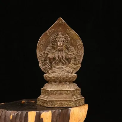 Copper Collection Ornament Old Goods Home Furnishing Thousand Hands Guanyin Ornament
Copper Collection Ornament Old Goods Home Furnishing Thousand Hands Guanyin Ornament
