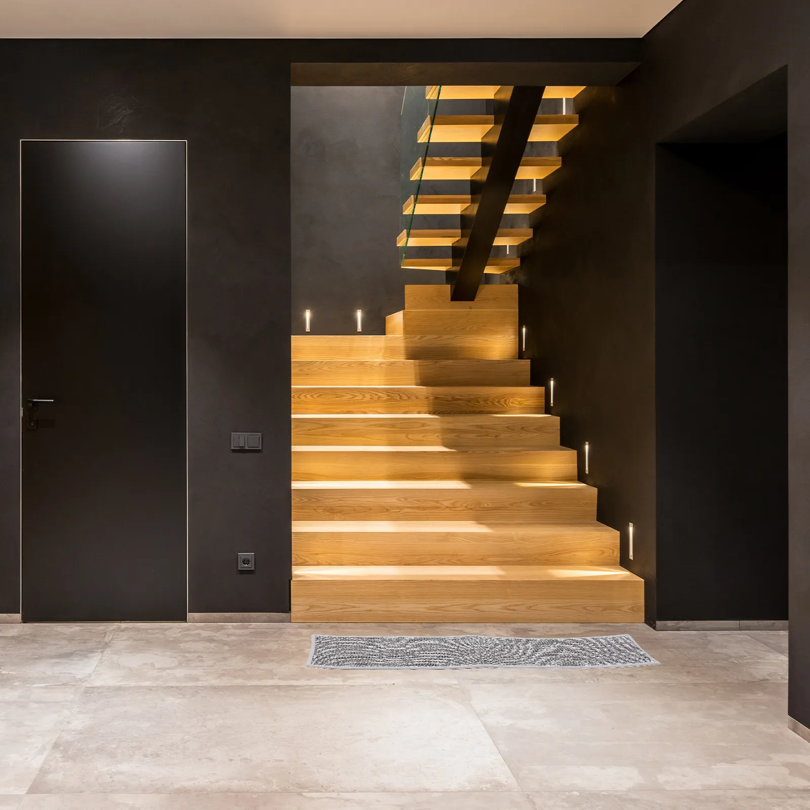 Anti-Slip Step Sticker Stair Treads Non-Slip Safety Strips For Wood Stairs Household Outdoor Indoor Use Polyester Non-Skid
Anti-Slip Step Sticker Stair Treads Non-Slip Safety Strips For Wood Stairs Household Outdoor Indoor Use Polyester Non-Skid