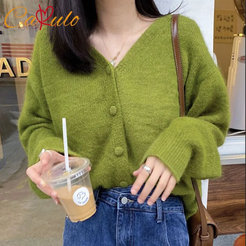 2024 Autumn Winter Fashion V-neck Knitted Cardigan Women Green Long Sleeve Single Breasted Sweaters Casual Knitwear Mujer
2024 Autumn Winter Fashion V-neck Knitted Cardigan Women Green Long Sleeve Single Breasted Sweaters Casual Knitwear Mujer