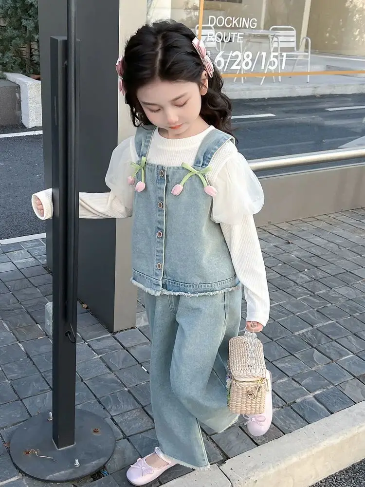 Girl Deinm Set Spring and Autumn New Style Children's Elegant Sweet Vest T-shirt+Wide Leg Pants 3-Piece Set
Girl Deinm Set Spring and Autumn New Style Children's Elegant Sweet Vest T-shirt+Wide Leg Pants 3-Piece Set