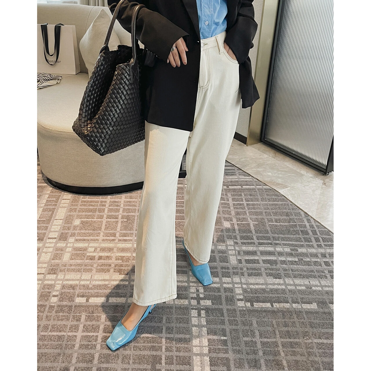 2022 Off White Straight Wide Leg Jeans Y2k Pants Clothes Cargo Women Baggy Streetwear Korean Fashion Shorts Denim Trousers 90
2022 Off White Straight Wide Leg Jeans Y2k Pants Clothes Cargo Women Baggy Streetwear Korean Fashion Shorts Denim Trousers 90