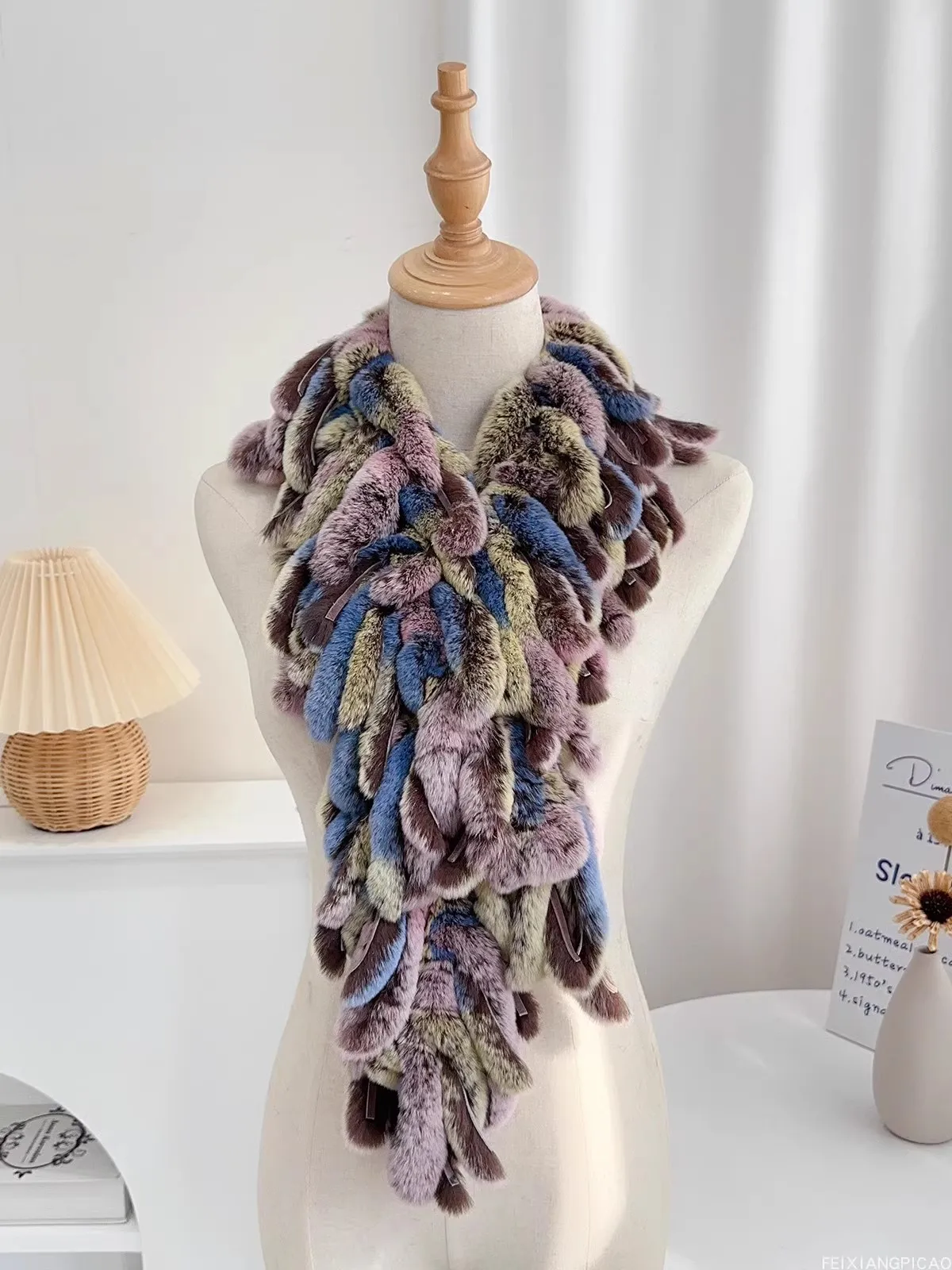 Natural Rabbit Fur Women's Luxury Soft Fur Knitted Scarf Thermal Thicken Warm Genuine Fur Tassel Scarf Shawl TB019
Natural Rabbit Fur Women's Luxury Soft Fur Knitted Scarf Thermal Thicken Warm Genuine Fur Tassel Scarf Shawl TB019