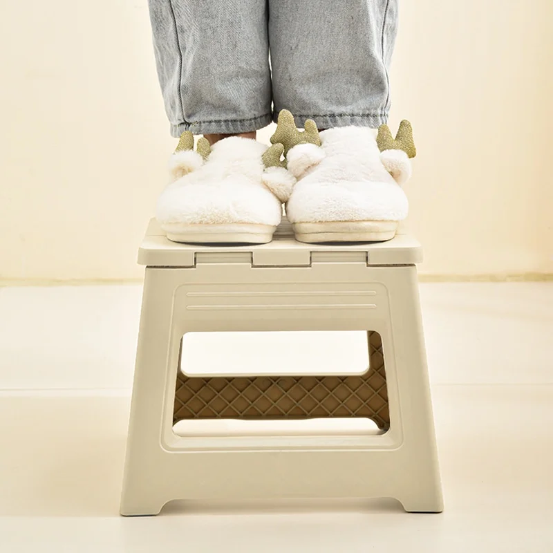 Portable Plastic Folding Stool Outdoor Adult Train Fishing Stool Compact Collapse Bathing Short Stool for Travel And Camping
Portable Plastic Folding Stool Outdoor Adult Train Fishing Stool Compact Collapse Bathing Short Stool for Travel And Camping