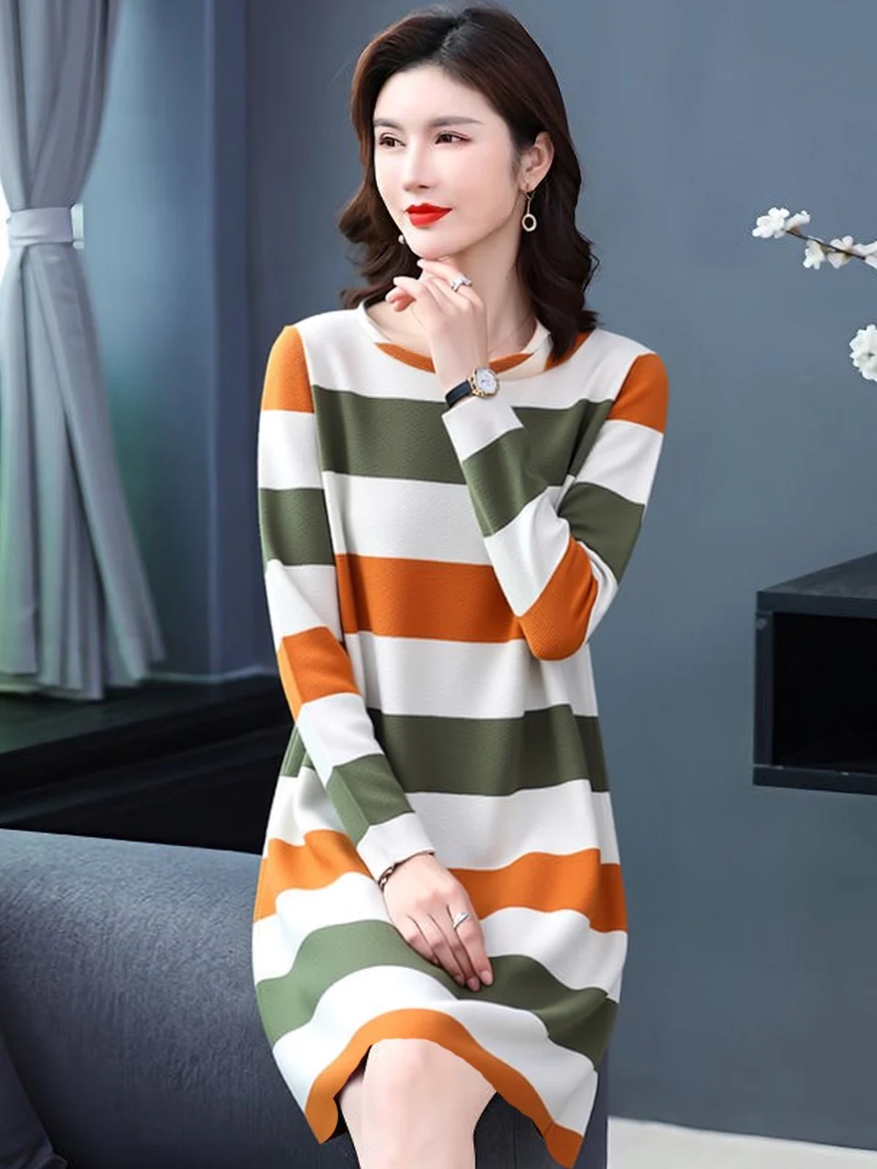 Elegant Stripe Long Sleeve Midi Dress for Middle-Aged Women Slimming Belly Covering plus Size Polyester Fiber Casual Wear
Elegant Stripe Long Sleeve Midi Dress for Middle-Aged Women Slimming Belly Covering plus Size Polyester Fiber Casual Wear