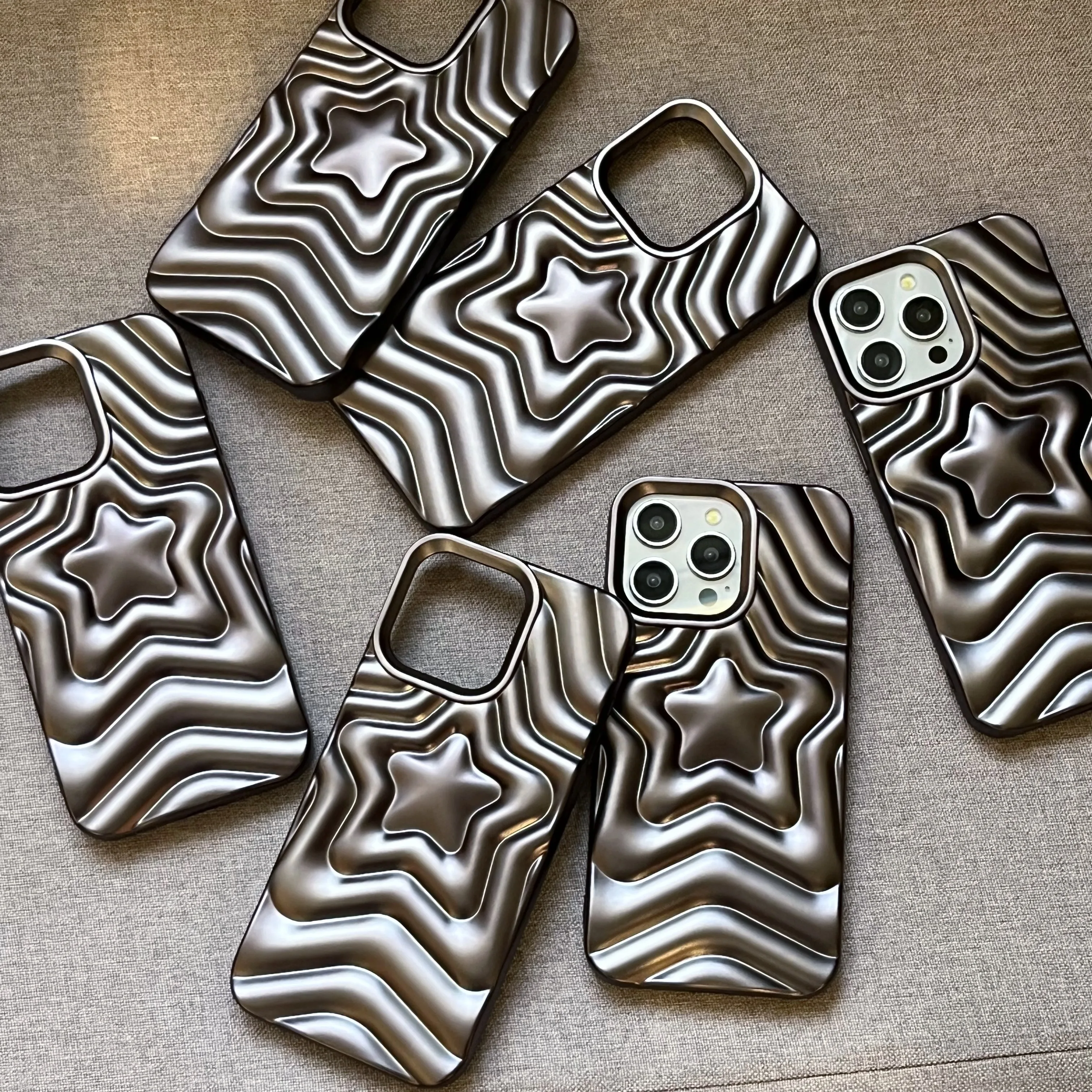 Мягкий чехол из ТПУ с 3D Star Ripples для iPhone 13 14 15 16 Pro Max Cool Gun Color Wave Pattern Противоударная задняя крышка 
Мягкий чехол из ТПУ с 3D Star Ripples для iPhone 13 14 15 16 Pro Max Cool Gun Color Wave Pattern Противоударная задняя крышка