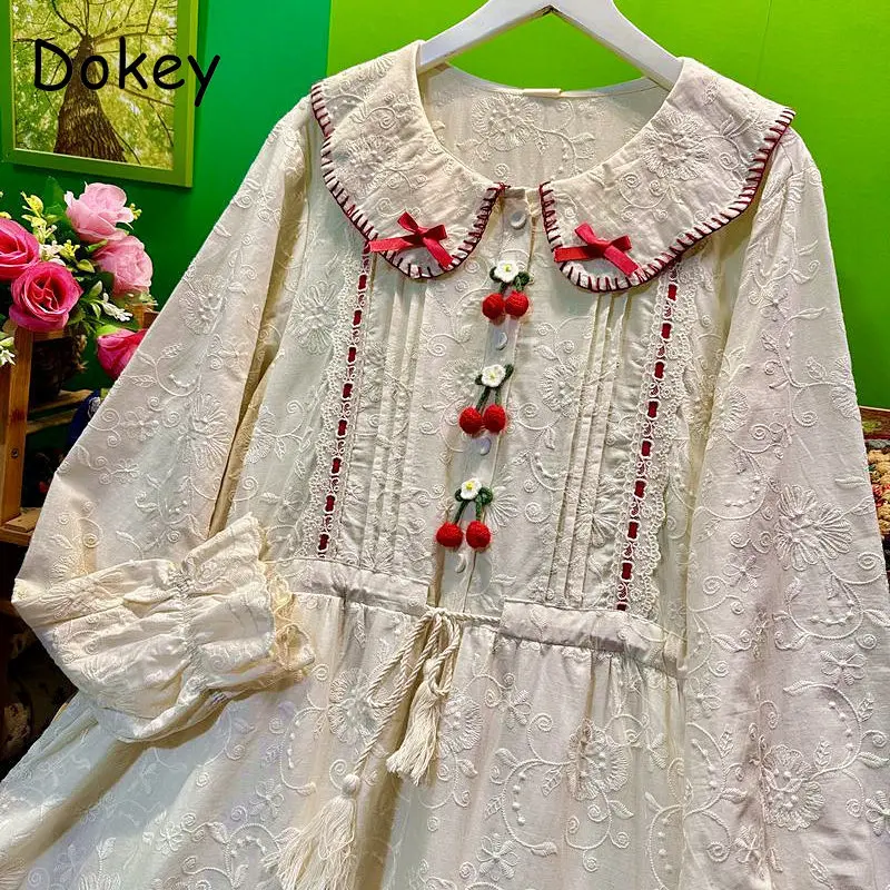 Винтажное хлопково-льняное длинное платье с воротником-стойкой в стиле Cherry Doll для женщин, весна-осень, в японском стиле Mori Girl, с пышными рукавами, свободное, в стиле Kawaii Lolita
Винтажное хлопково-льняное длинное платье с воротником-стойкой в стиле Cherry Doll для женщин, весна-осень, в японском стиле Mori Girl, с пышными рукавами, свободное, в стиле Kawaii Lolita