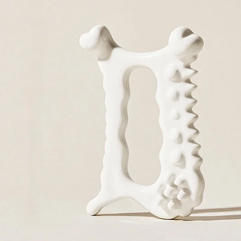 Скребок кожи Гуа Ша Керамический Корея Скребок для гуаши Инструменты Массажер для лица Фабрика лица Массажер для головы
Скребок кожи Гуа Ша Керамический Корея Скребок для гуаши Инструменты Массажер для лица Фабрика лица Массажер для головы