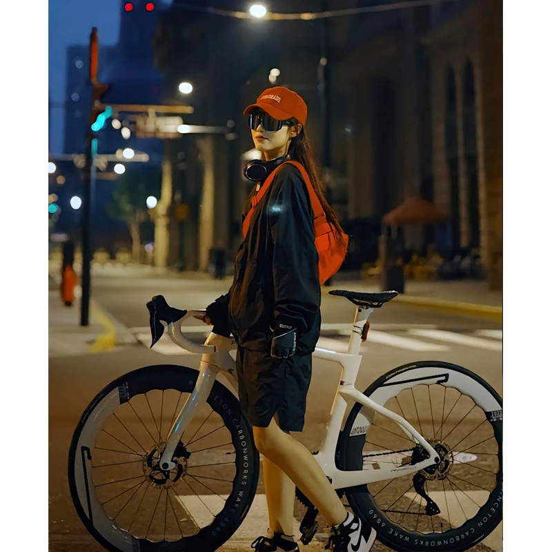 Couples Cycling Outfits Road Bicycle Sun Protection Windbreaker Men's Autumn American Functional Hat Jaet Loose Fit Long Sl...
Couples Cycling Outfits Road Bicycle Sun Protection Windbreaker Men's Autumn American Functional Hat Jaet Loose Fit Long Sl...