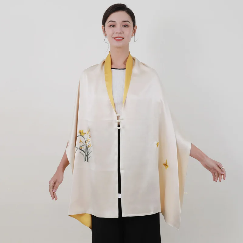 Suzhou Embroidery Shawl Women's Autumn and Winter Satin Scarf Chinese Style Handmade Embroidered Cheongsam Dress Outer
Suzhou Embroidery Shawl Women's Autumn and Winter Satin Scarf Chinese Style Handmade Embroidered Cheongsam Dress Outer