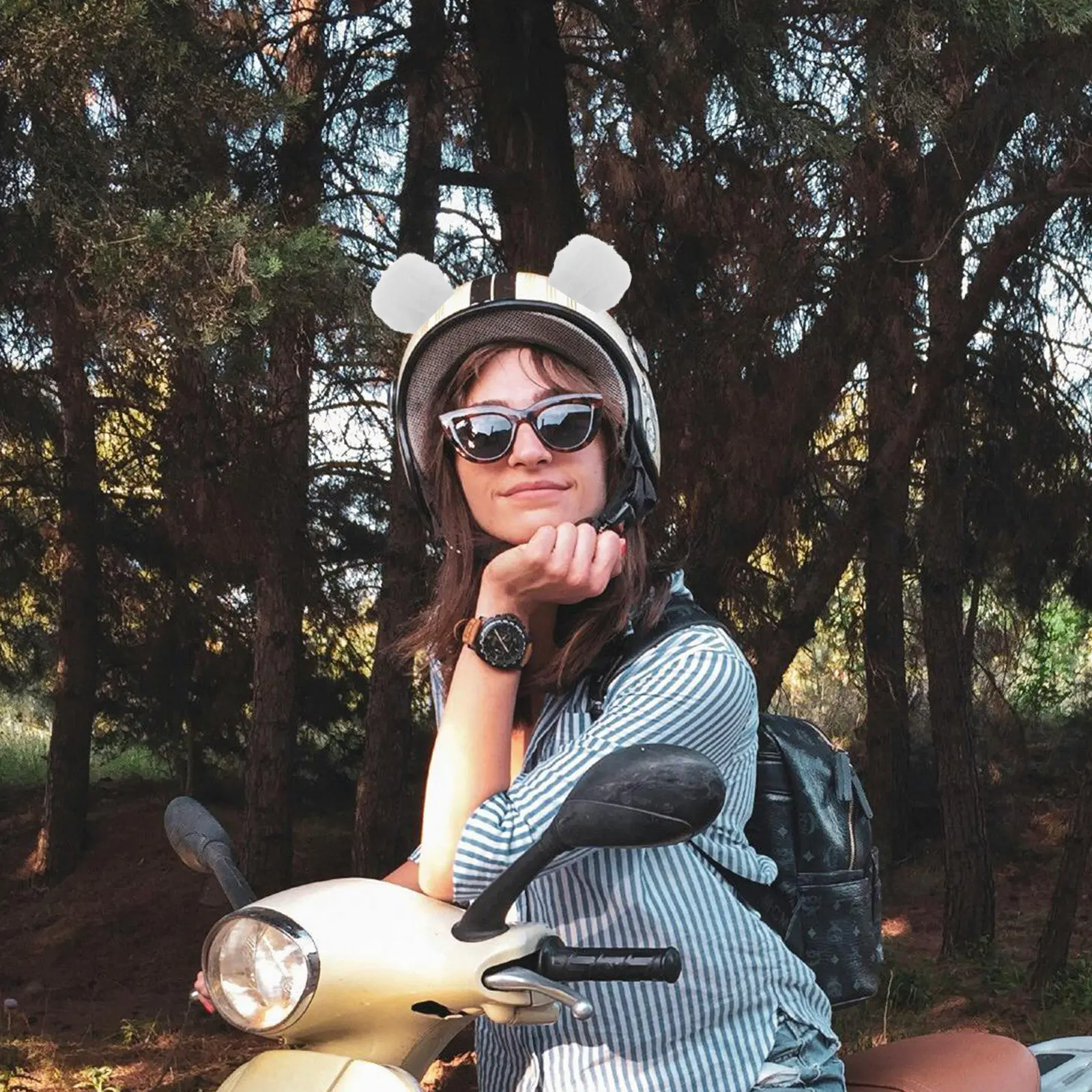 1Pair Cute Bear Ears Decoration for Motorcycle Scooter Helmets Detachable Rider Accessory Funny Ornament Women
1Pair Cute Bear Ears Decoration for Motorcycle Scooter Helmets Detachable Rider Accessory Funny Ornament Women