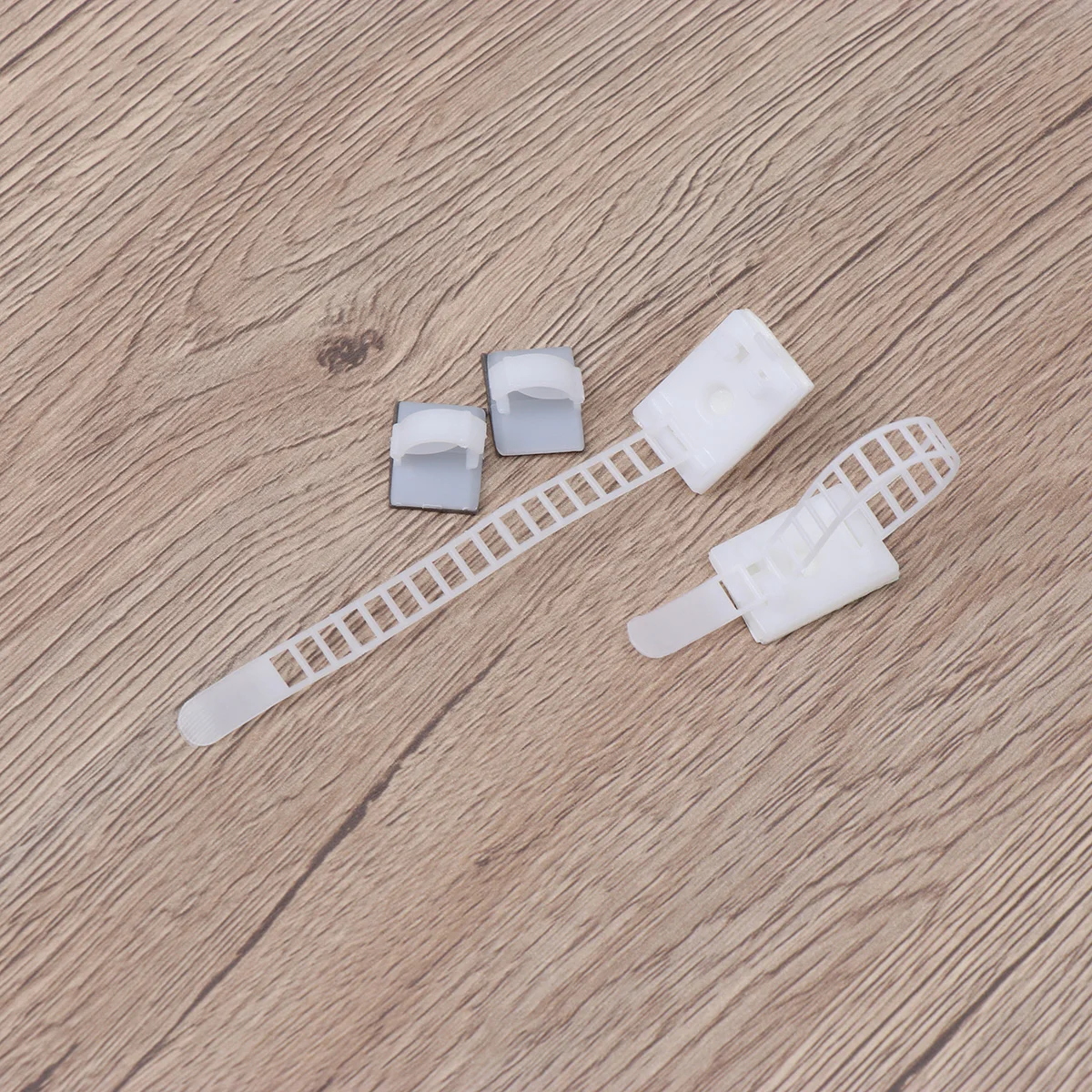50pcs Adjustable Cable Ties Self-Adhesive Wire Fixer Cord Organizer Holders Wall Mountable Dual-Sided Sponge Clamps For
50pcs Adjustable Cable Ties Self-Adhesive Wire Fixer Cord Organizer Holders Wall Mountable Dual-Sided Sponge Clamps For