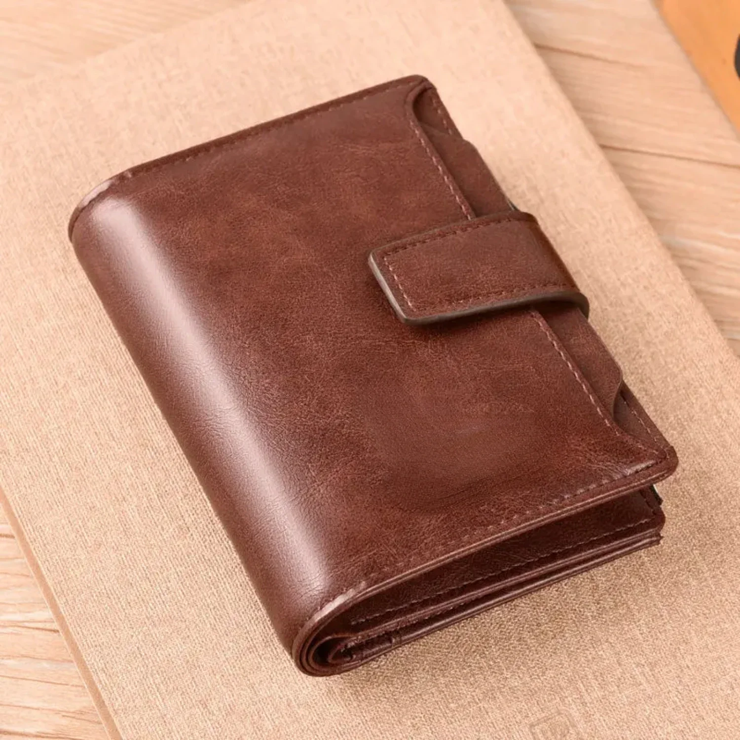 Secure Anti-theft Men's Short Wallet with Multifunctional Integrated Card Holder and ID Window for Driver's License, Ensuring Ma
Secure Anti-theft Men's Short Wallet with Multifunctional Integrated Card Holder and ID Window for Driver's License, Ensuring Ma