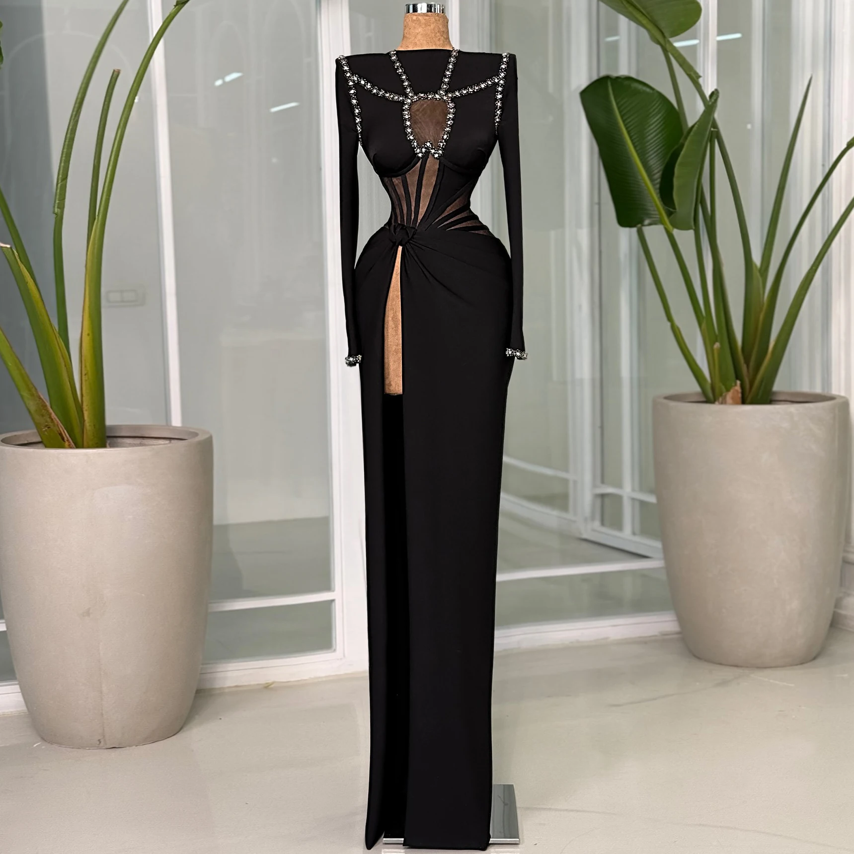Formal Occasion Evening Gown With Sexy Openwork Sheer Fabric Rhinestones Long Sleeves High Slit Skirt Cocktail Party Dress
Formal Occasion Evening Gown With Sexy Openwork Sheer Fabric Rhinestones Long Sleeves High Slit Skirt Cocktail Party Dress