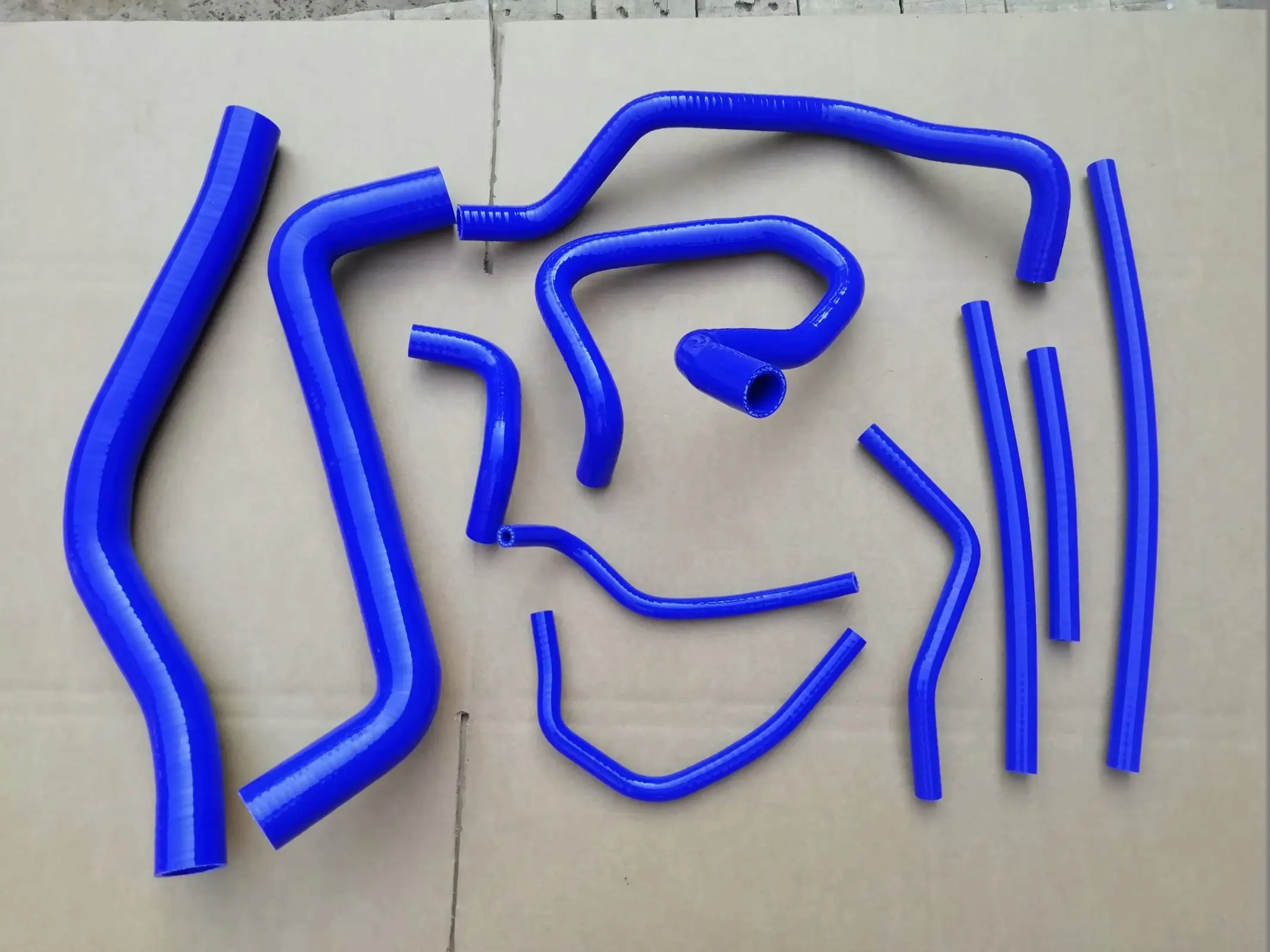 For Toyota Camry 2.2L XVV10 with engine 5S-FE Coolant Hose 16571-74191 16572-74181
For Toyota Camry 2.2L XVV10 with engine 5S-FE Coolant Hose 16571-74191 16572-74181