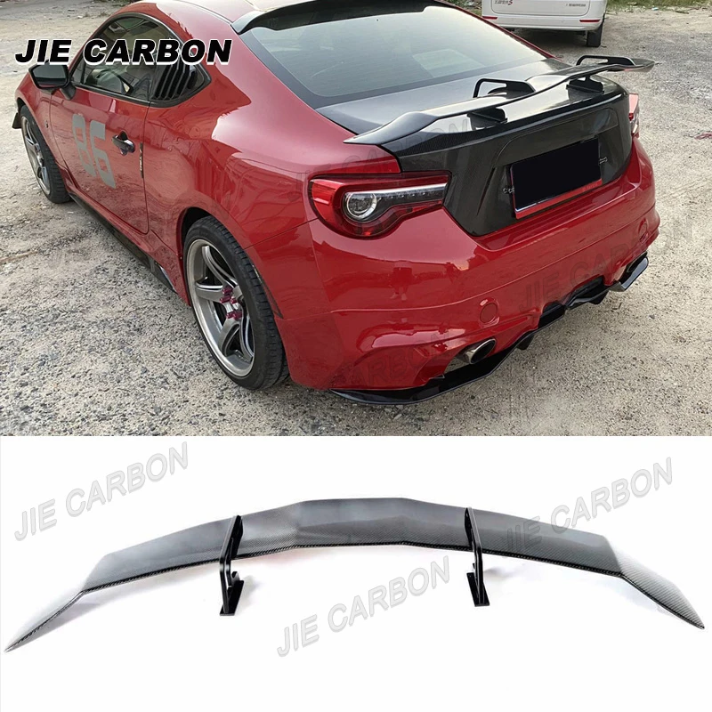 High-quality carbon fiber spoiler designed for installation on the rear trunk lid of Toyota GT86/Subaru BRZ models from 2013 to
High-quality carbon fiber spoiler designed for installation on the rear trunk lid of Toyota GT86/Subaru BRZ models from 2013 to