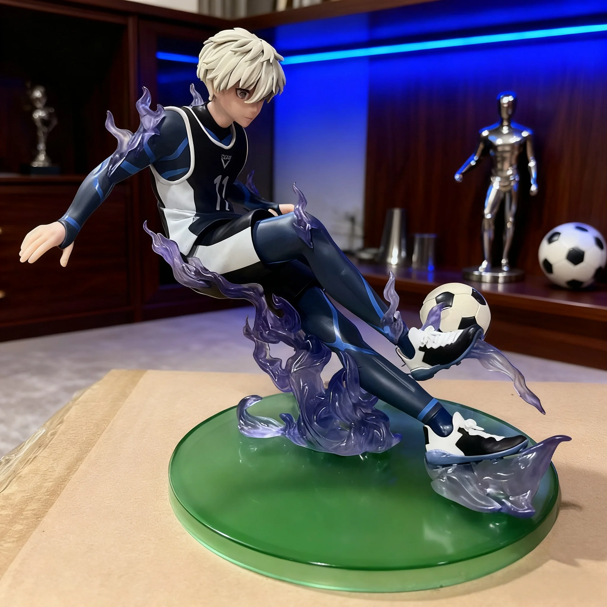 Новая синяя тюремная кукла Makoto Shirou Football ручной работы из ПВХ, модель настольного украшения, коллекционная подарочная игрушка
Новая синяя тюремная кукла Makoto Shirou Football ручной работы из ПВХ, модель настольного украшения, коллекционная подарочная игрушка