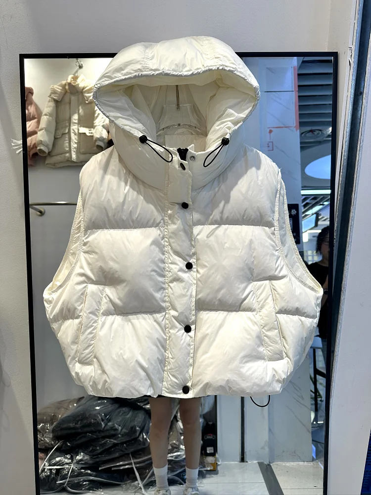 Women's ort Thiened down Vest Autumn Winter New Sle Korean Version Faionable Outerwear Warm Pure Color Hooded Jaet
Women's ort Thiened down Vest Autumn Winter New Sle Korean Version Faionable Outerwear Warm Pure Color Hooded Jaet